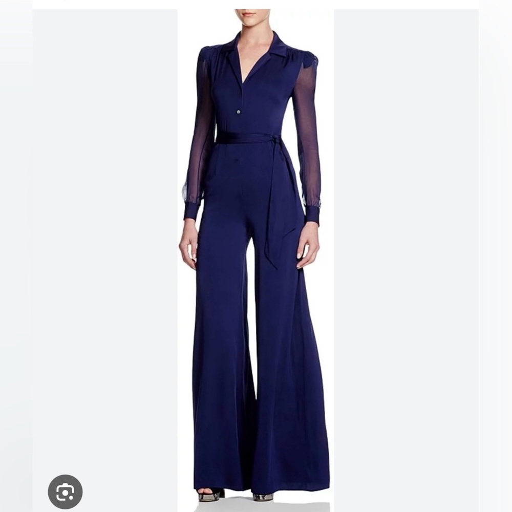 DVF navy blue jump suit. Size 6 tailored and fitted. Super Sexy!